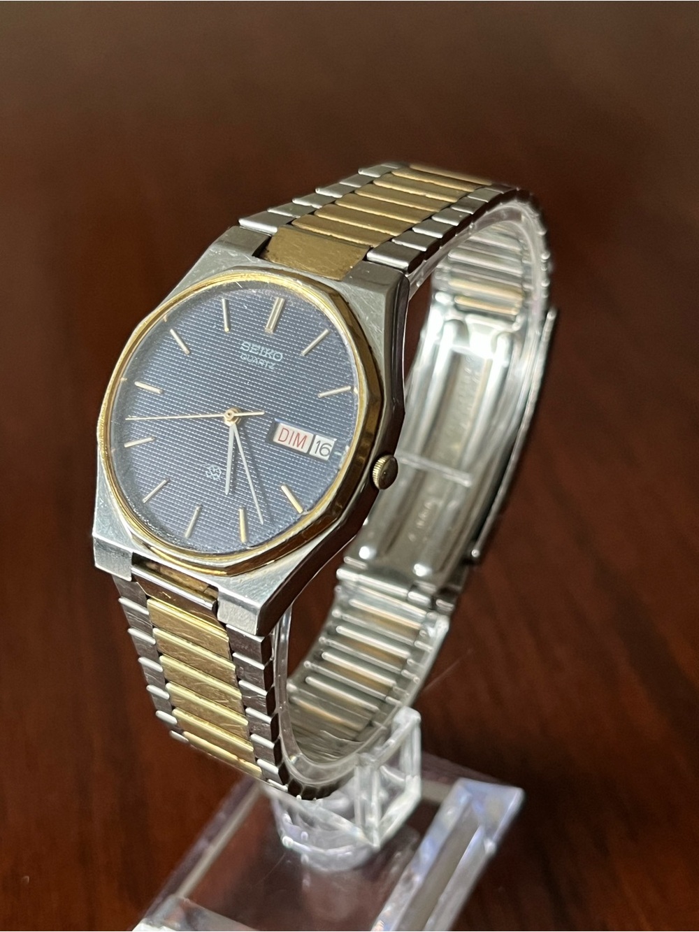 Seiko 7123-7120 Quartz Two-Tone Day/Date Watch 7.5” Wrist Navy Dial